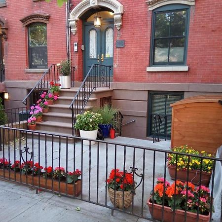 Апартаменти Historic 1869 Brownstone 15 Min To Nyc Downtown Джерсі-Сіті Екстер'єр фото